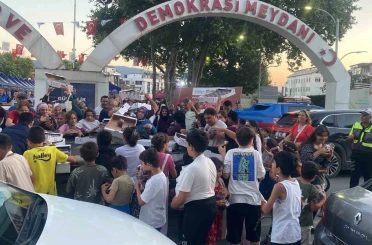 Kiraz kapabilmek için kıyasıya yarıştılar 