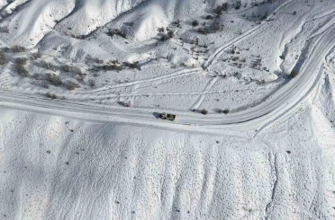 Kırıkkale’de karla kaplanan köy yolları yeniden ulaşıma açıldı 