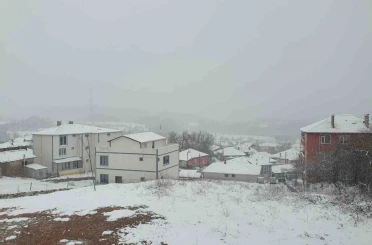 Kırklareli’nin yüksek kesimleri beyaza büründü 