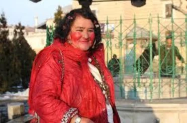 Kırmızılı Kadın Sultan Özcan hastaneye kaldırıldı