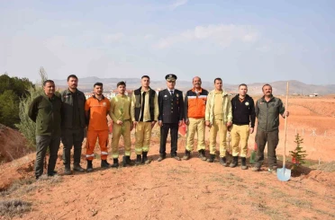 Kırşehir’de şehitler anısına 500 fidan toprakla buluştu 