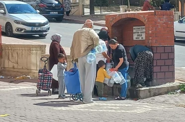 Kırşehir’de su krizi vatandaşları isyan ettirdi 