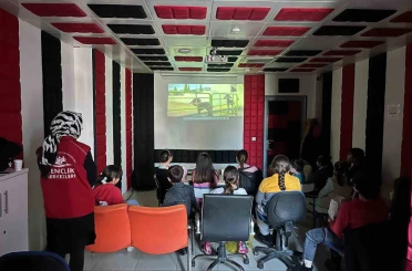 Kış kulübünde sinema etkinliği 