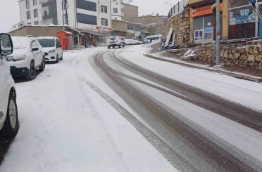 Kış lastiği tek başına yetmiyor: Sürücülere hayati uyarılar 