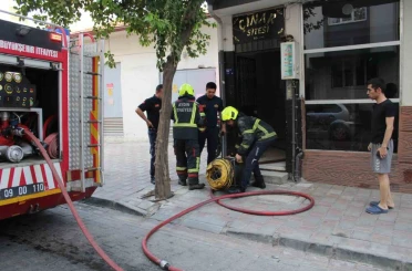 Kızartma yağından çıkan yangın paniğe neden oldu 
