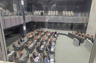 KKTC Meclisi’ndeki "iki devletli çözüm" oturumunda muhalefet partisi milletvekilleri oturumu terk etti 