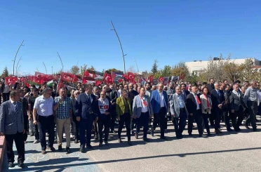 KMÜ’de üniversite öğrencileri ve akademisyenler Gazze için yürüdü 