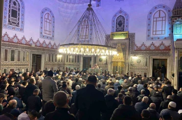 Kocaeli’de Kadir Gecesi camilerde dualarla idrak edildi 