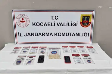 Kocaeli’de uyuşturucu operasyonu: Bin 12 uyuşturucu hap ele geçirildi
