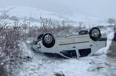 Kontrolde çıkan araç takla attı, sürücüsü yaralandı 
