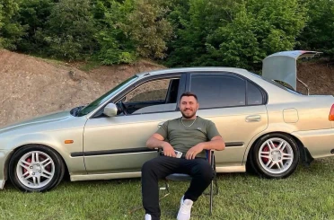 Kontrolden çıkan motosiklet kaldırıma çarptı: 1 ölü 