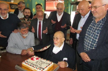 Konya asırlık çınarını kaybetti