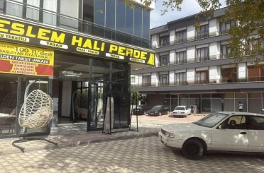 Konya’da dönüş yapmak isteyen otomobil motosikletle böyle çarpıştı