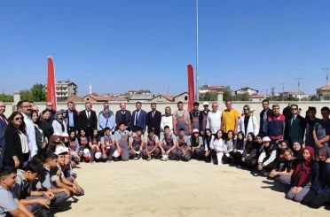 Konya’da tarım ve eğitim el ele, çocuklar hasatla buluştu