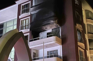 Konya’da apartmandan alevler yükseldi