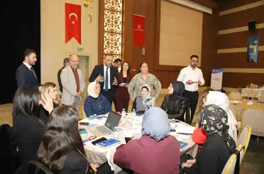 Konya’da gençler ve iş dünyası aynı masada buluştu