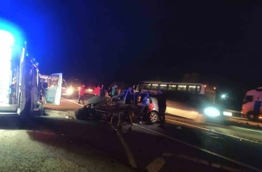 Konya’da yolcu otobüsü ile otomobil çarpıştı: 2 yaralı