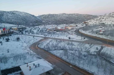 Konya’nın Hadim ilçesi beyaza büründü