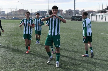 Konyaspor Altyapısından gol makinesi çıktı: 16 yaşında gol kralı oldu!
