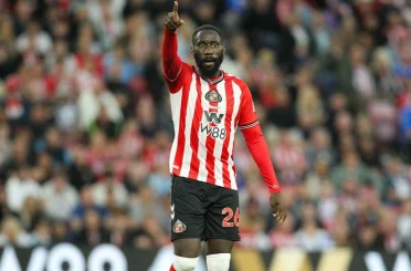 Konyaspor Arthur Masuaku'yu bitirdi! Deneyimli sol bek yarın Konya'da!