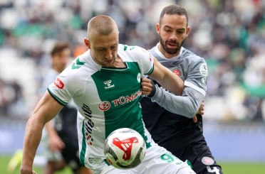 Konyaspor ilk devreden fişi çekti 2-0