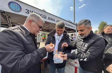 Konyaspor maçı öncesi 25 bin kişilik lokma dağıtıldı