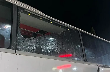 Konyaspor taraftarına taşlı saldırı! Alanyaspor'dan sert kınama geldi