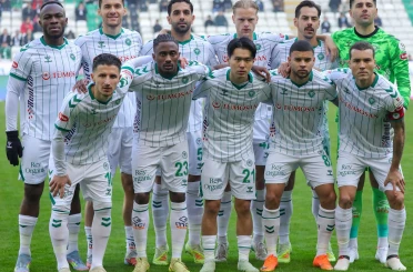 Konyaspor, uzatmalarda yıkıldı! Maç sonrası büyük üzüntü yaşandı 1-1