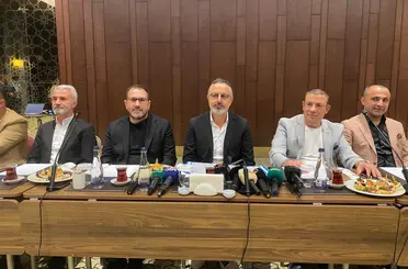 Konyaspor’da ihtarname gündemi: Ömer Korkmaz’dan “Mahremiyet” vurgusu