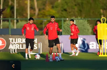 Konyaspor'un kaptanı Adil, Riva'da mesaiye başladı
