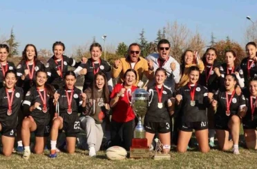 Körfez Gençlerbirliği, ragbide Türkiye şampiyonu oldu 