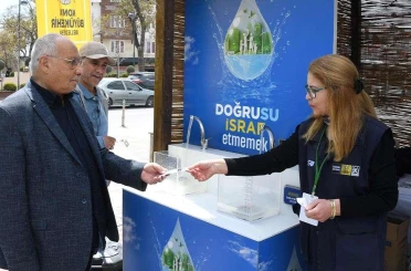 KOSKİ, Kültürpark’ta açtığı stantta ücretsiz perlatör dağıtıyor