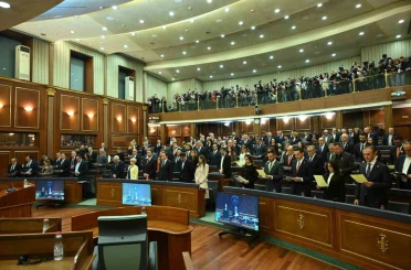 Kosova’da yeni hükümete ilk kez Türk başbakan yardımcısı 