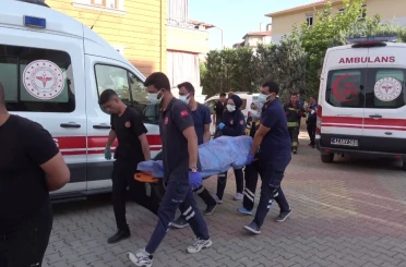 Kötü koku ihbarına giden ekipler yaşlı adamı ölü buldu 