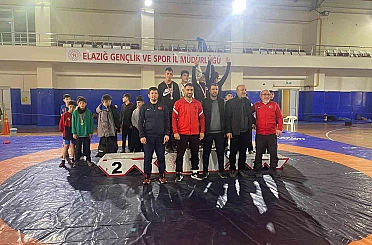 Kovancılar güreş takımı Elazığ’da 8 altın madalyayla zirveye çıktı 