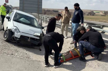 Köyüne gitmek için yola çıktı, kazada yaralanıp hastanelik oldu 