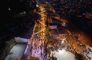 Kozan Kalesi’nden atılan topla tarihi çarşıda Ramazan coşkusu yaşandı 