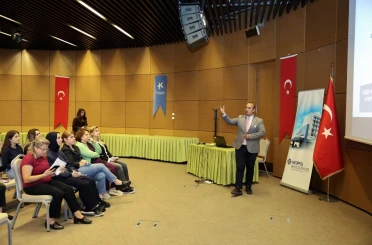 Küçükçekmece Belediyesi "Meme Kanseri Farkındalık" semineri düzenledi 