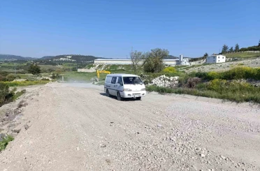 Kula-Selendi eski yolu yeniden ulaşıma açıldı 
