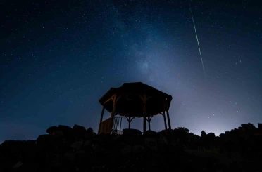 Kula volkanik arazisinde göktaşı şöleni 