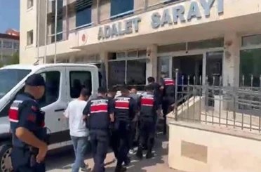 Kumluca’da suç örgütüne yönelik operasyonda 4 şüpheli tutuklandı 