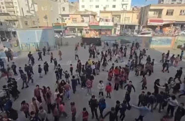 Kurtalan’da öğrenciler "Kabe’de Hacılar" ilahisine hep birlikte eşlik etti 