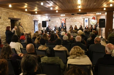 Kuşadası Sevgililer Günü’nü İbramaki Sanat Galerisi’nde müzikle karşıladı 