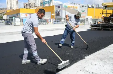 Kuşadası’nda Değirmendere Mahallesi’ne sıcak asfalt
