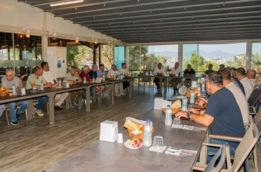 Kuşadası’nda mahallelerin ihtiyaçları masaya yatırıldı 