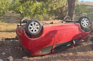 Kuşadası’nda otomobil takla attı: 1 yaralı
