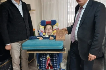 Kütahya İl Müftülüğünden evinde eğitim gören hasta öğrenciye anlamlı ziyaret 