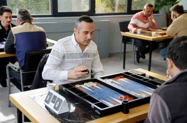 Kütahya OSB’nin 4. Firmalar Arası Tavla Turnuvası’nda şampiyon belli oldu 