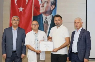 Kütahya Şehir Hastanesi’nden Tıbbi Sekreter İshak Orman’a teşekkür belgesi 