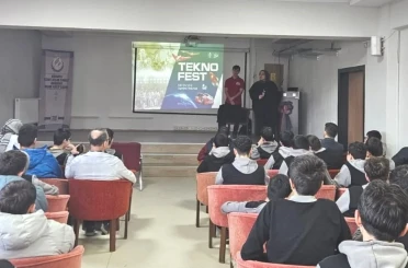 Kütahya Şehit Selim Cansız Anadolu İmam Hatip Lisesi’nde TEKNOFEST heyecanı 